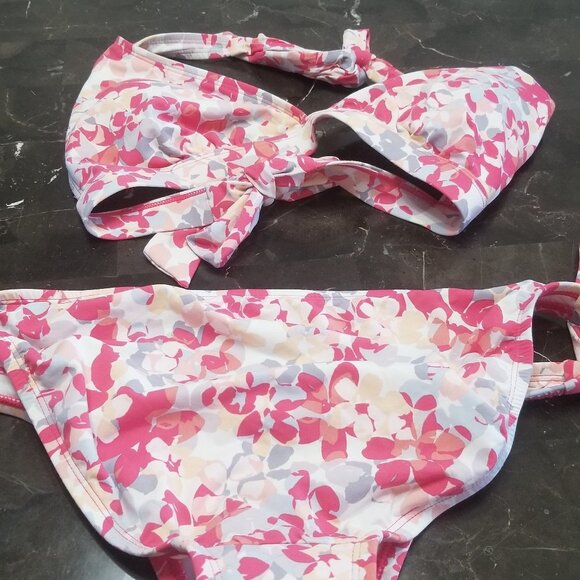 NEW BIKINI - Picture 9 of 9